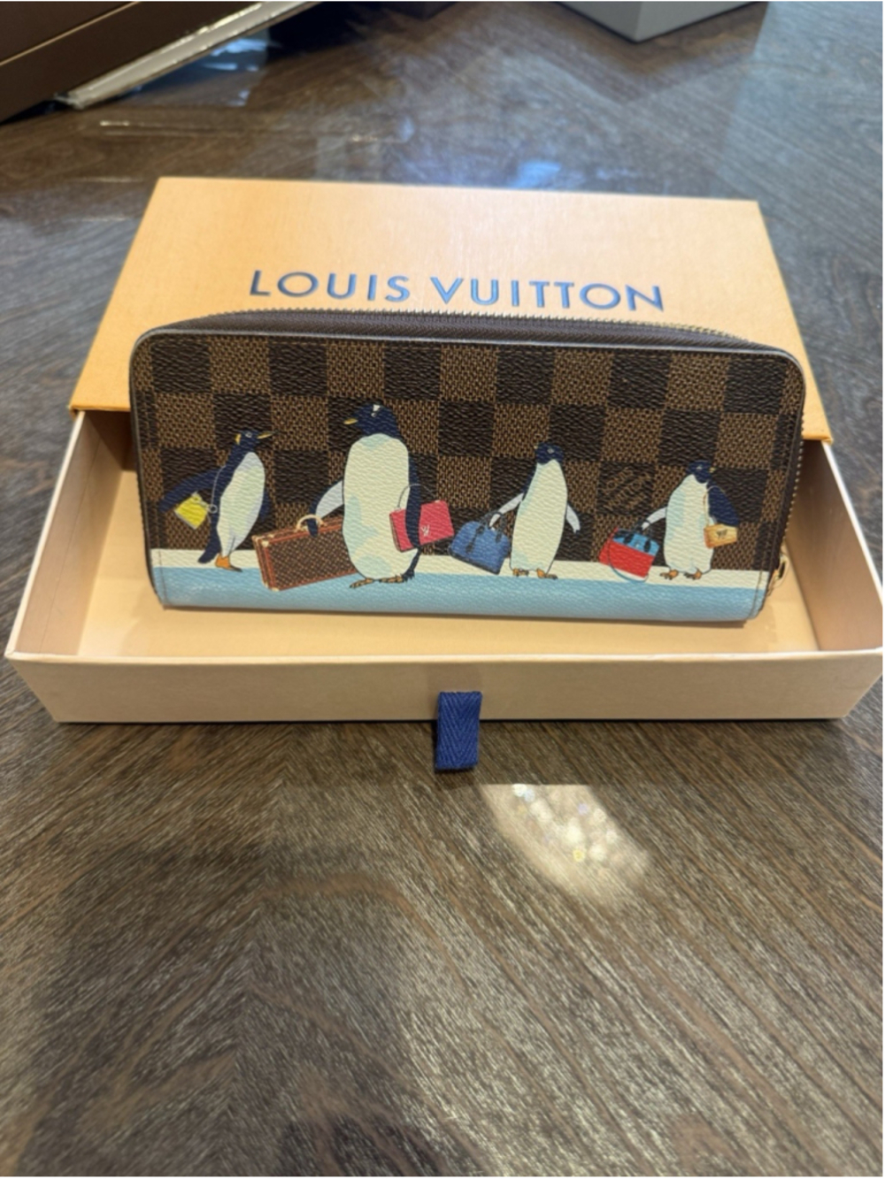 Louis Vuitton Damier Ebene Penguin Zippy Wallet Blue Interior Authenticated - Picture 1 of 8